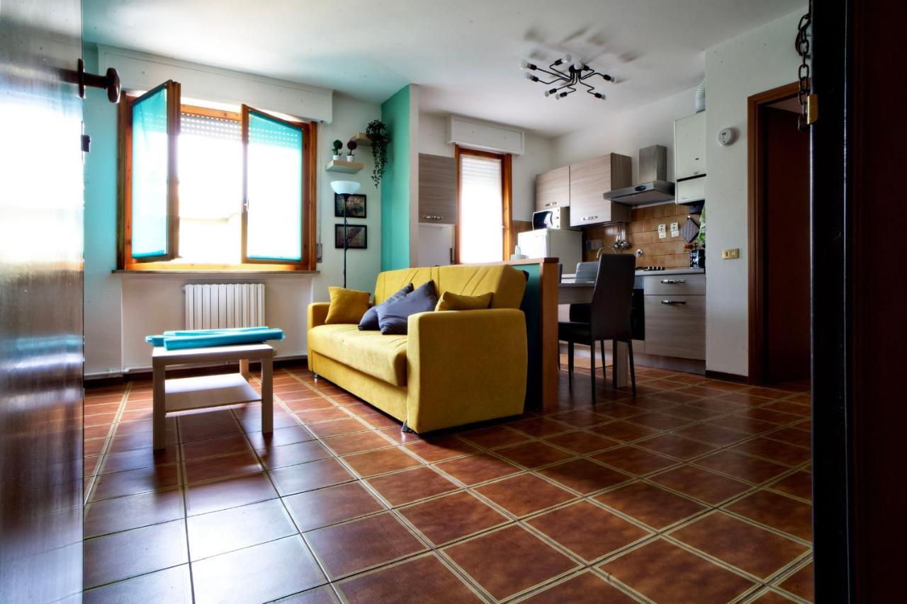Casa Zoe Apartment Free Parking,Self Check In & Free Wi Fi Parma Eksteriør billede